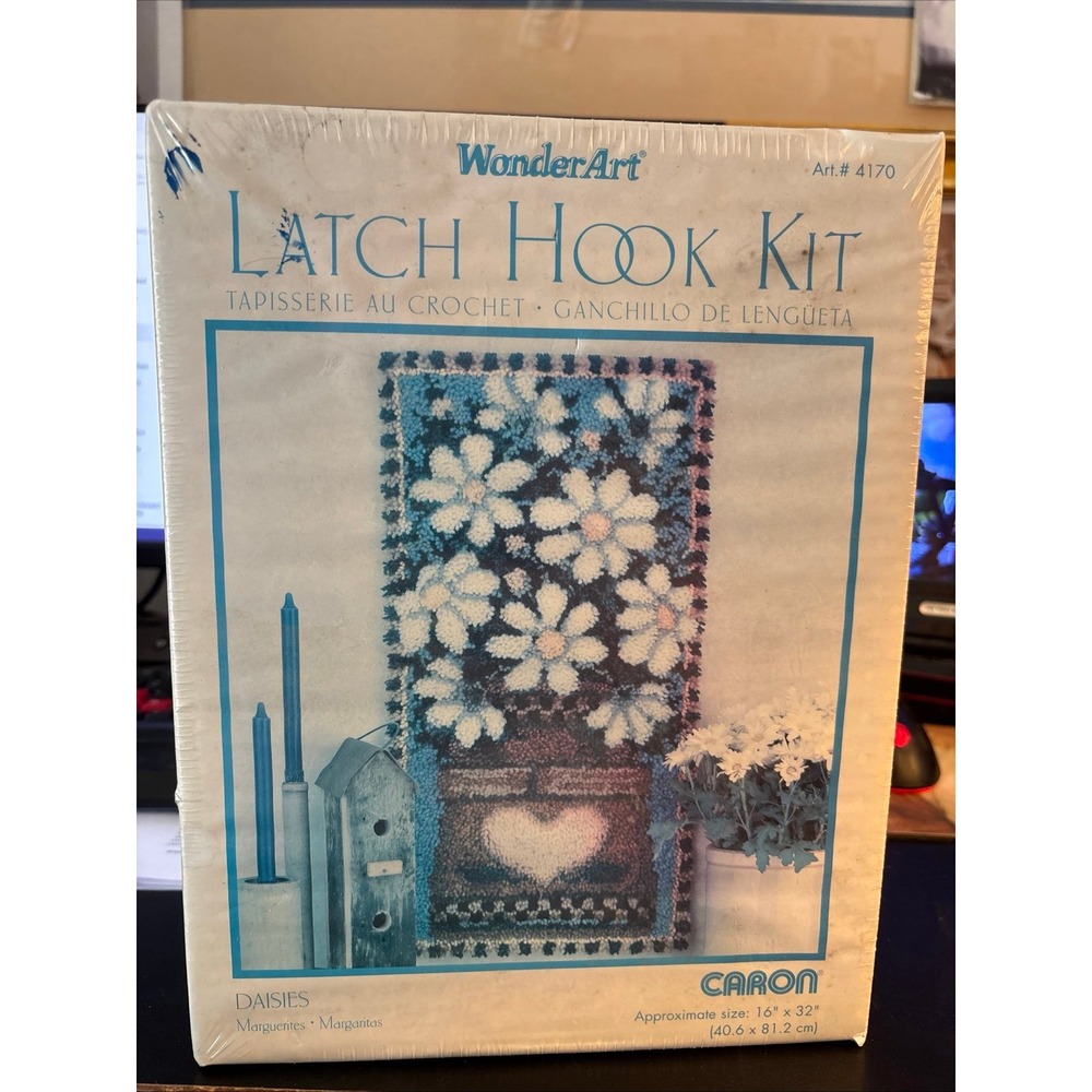 NEW Caron Wonder Art Latch Hook #4170 "Daisies" Kit Vintage 16"x32" NIB